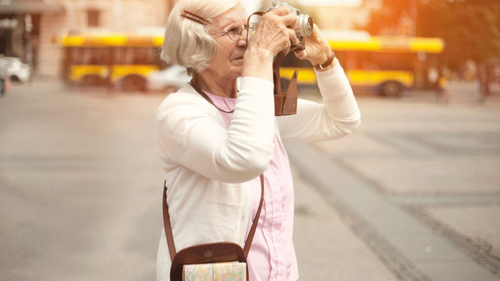 liberdade de viajar sozinho(a) com mais de 50 anos