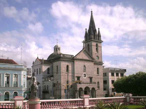Turismo religioso para idosos: fé, conforto e segurança