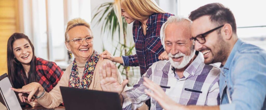 Como manter contato com a família durante longas viagens