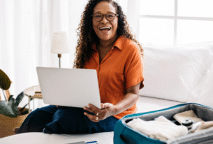 Dicas para viajar sozinho(a) com mais de 50 anos